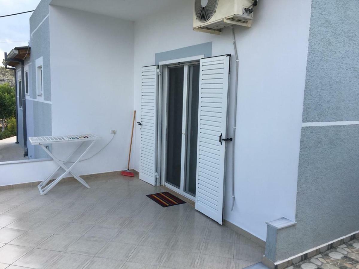 Denis Appartement Ksamil